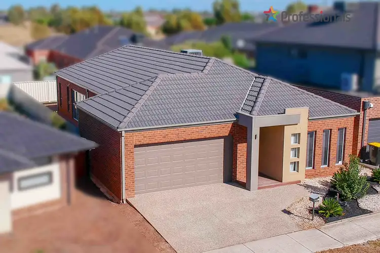 17 Etheridge Rise, Caroline Springs VIC 3023