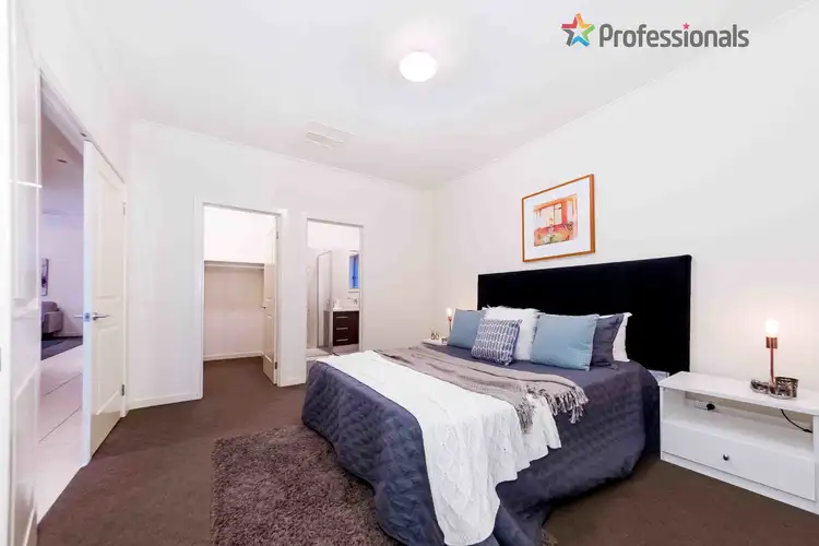 Fourth view of Homely house listing, 17 Etheridge Rise, Caroline Springs VIC 3023