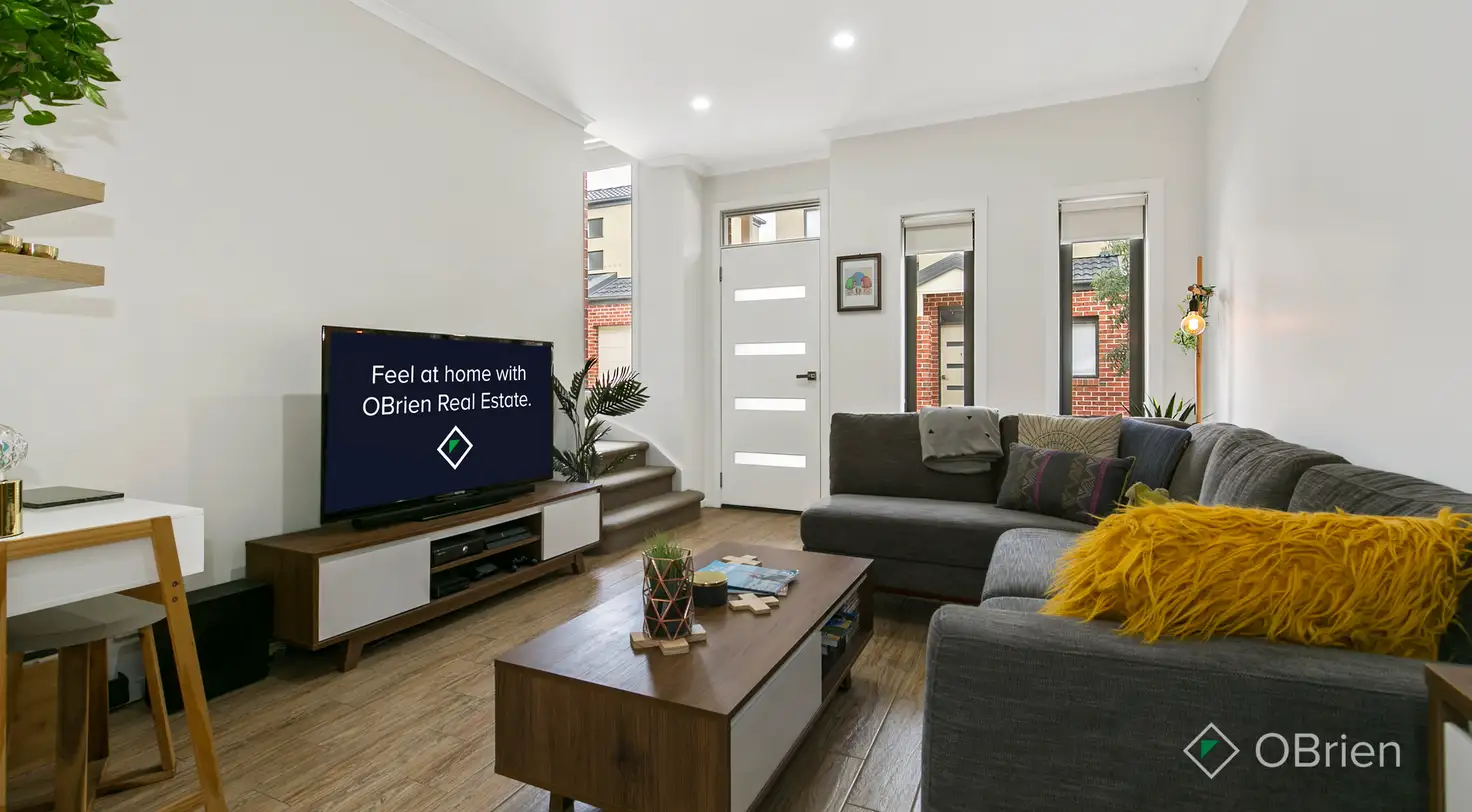 Main view of Homely unit listing, 18/27 Brunnings Road, Carrum Downs VIC 3201