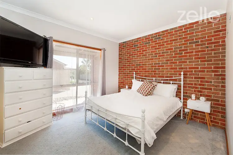 Fifth view of Homely townhouse listing, 2/1a Templeton Place, West Wodonga VIC 3690