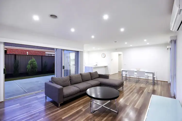 Sixth view of Homely house listing, 5 Rivette Street, Craigieburn VIC 3064