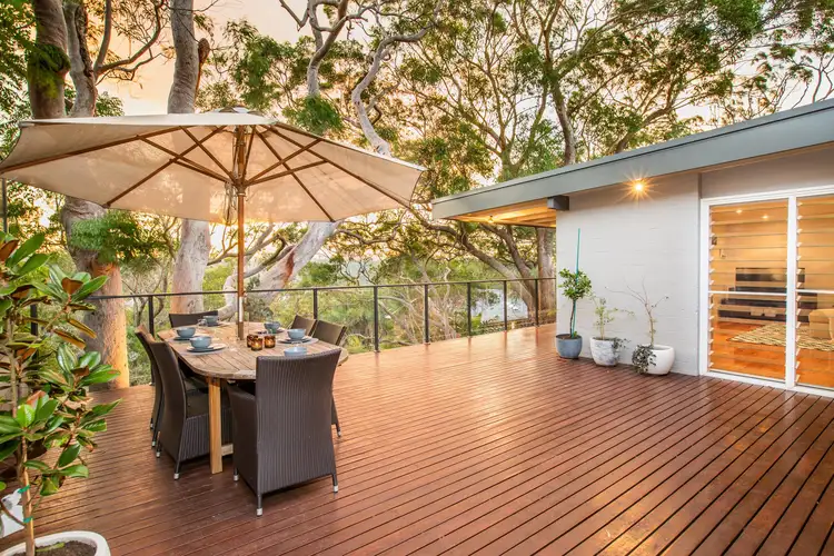 8 Lincoln Crescent, Bonnet Bay NSW 2226