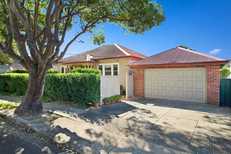 38 Pulver Street, Hamilton South NSW 2303