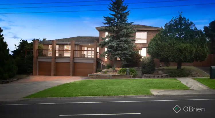 2 Outlook Drive, Berwick VIC 3806
