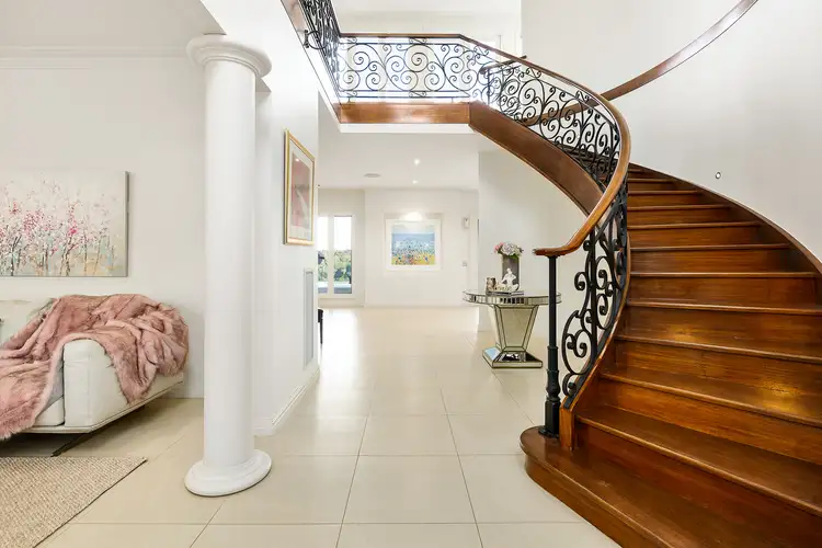 Fifth view of Homely house listing, 18 Bamfield Close, Templestowe VIC 3106