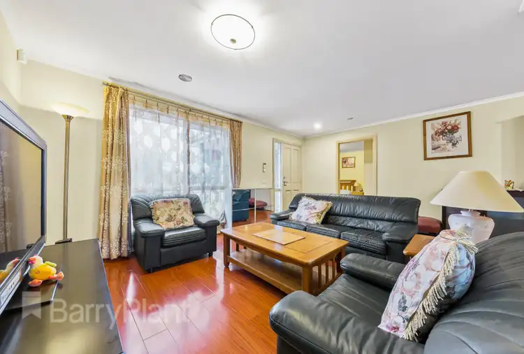 Second view of Homely unit listing, 2/7 Mavis Crescent, Kings Park VIC 3021