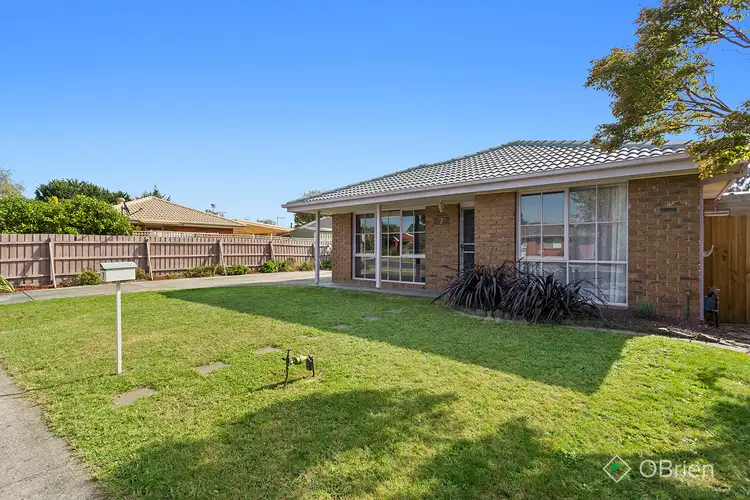 Second view of Homely house listing, 7 Templeton Crescent, Pakenham VIC 3810