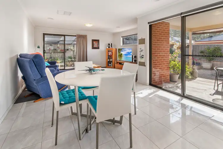 Third view of Homely house listing, 3 Edgewater Close, Eaglehawk VIC 3556