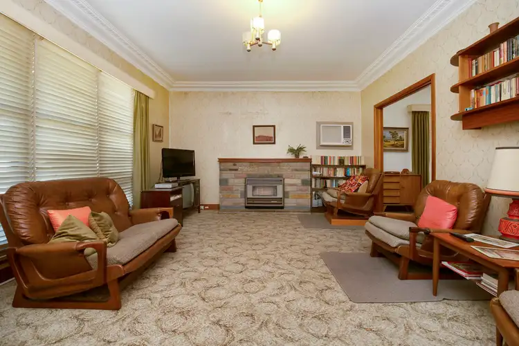 Seventh view of Homely house listing, 8 Middleton Street, Lalor VIC 3075