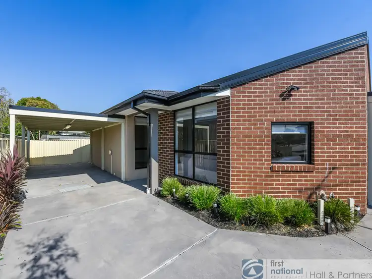 2/18 Sylvia Street, Dandenong North VIC 3175