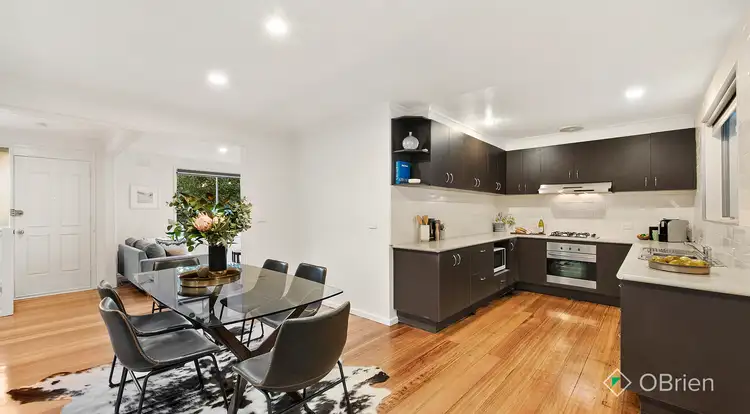 Second view of Homely house listing, 6 Stuart Court, Keilor VIC 3036