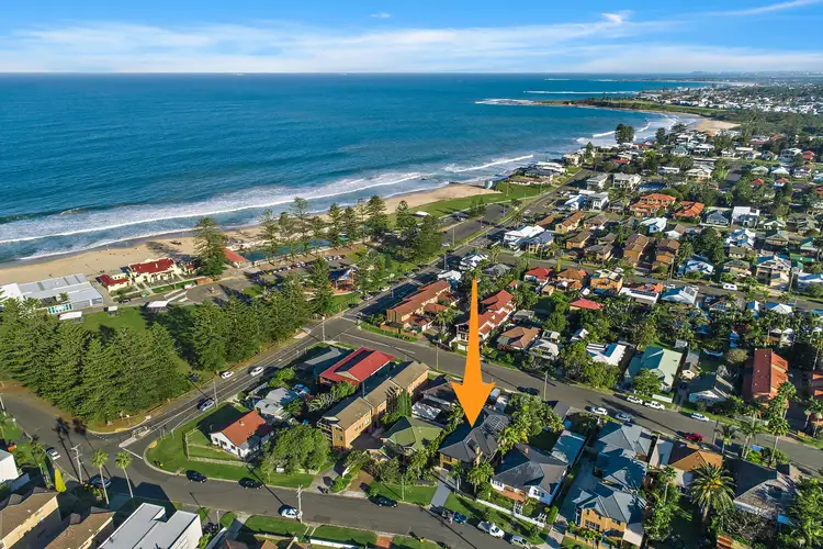 6 The Esplanade, Thirroul NSW 2515