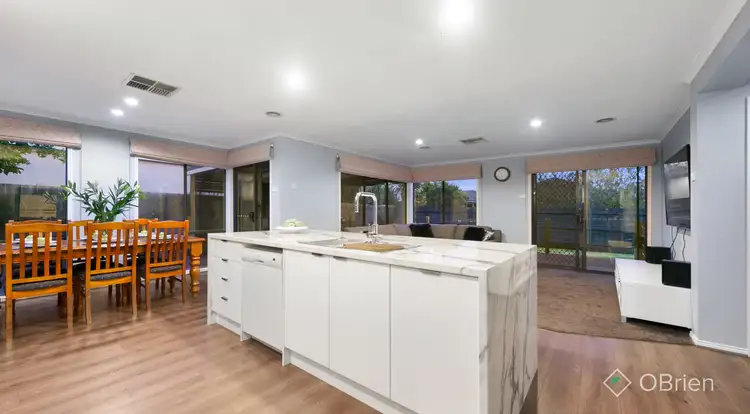 Fourth view of Homely house listing, 21 Sundial Court, Berwick VIC 3806