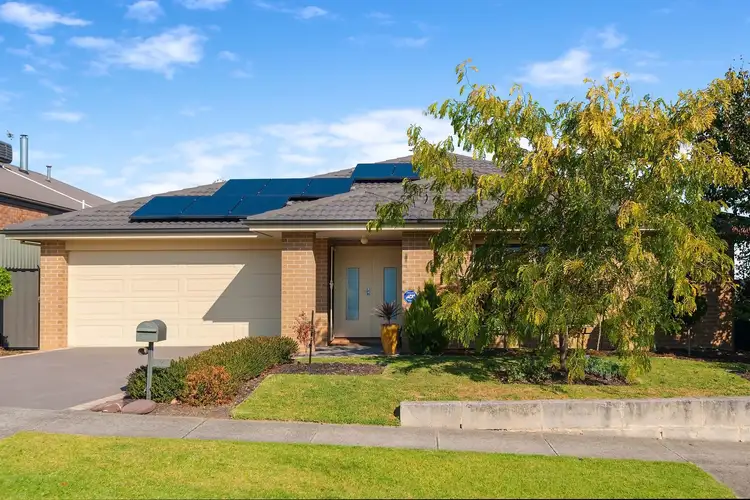 Second view of Homely house listing, 7 Adrian Drive, Pakenham VIC 3810