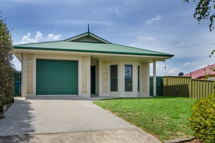 Main view of Homely unit listing, 2/31 Yeates Street, Mount Gambier SA 5290