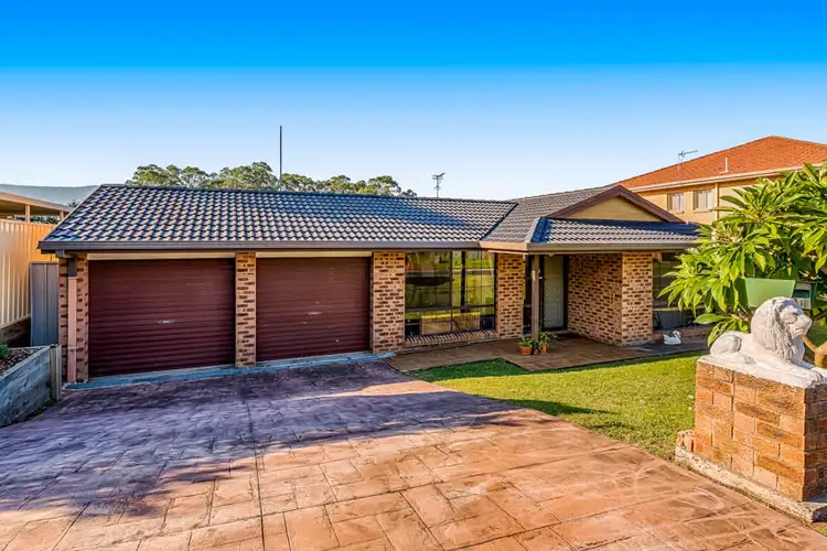16 Throsby Avenue, Horsley NSW 2530