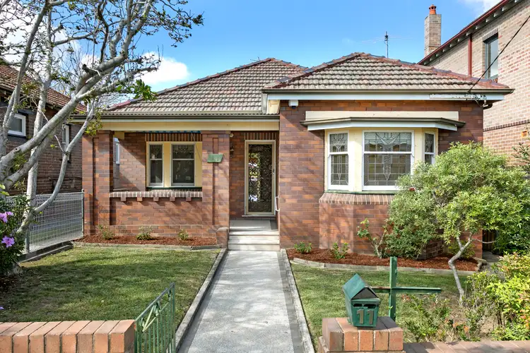 11 Potter Street, Russell Lea NSW 2046