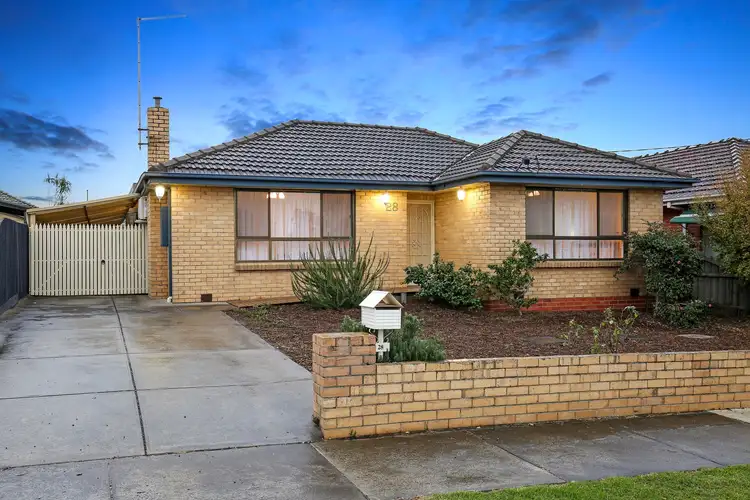 28 Green Avenue, Kingsbury VIC 3083
