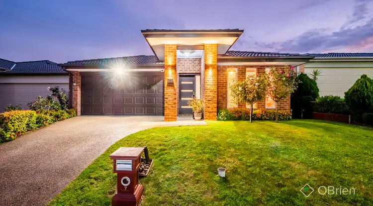 7 Sabel Drive, Cranbourne North VIC 3977