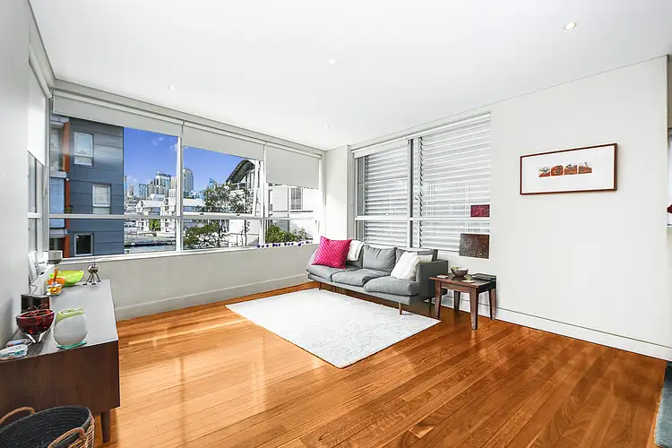 138/3 Darling Island Road