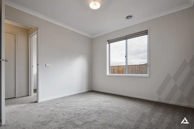 Sixth view of Homely house listing, 5 Gemstone Court, Warragul VIC 3820