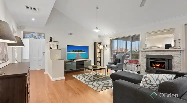 Fourth view of Homely house listing, 4 Milburn Court, Endeavour Hills VIC 3802