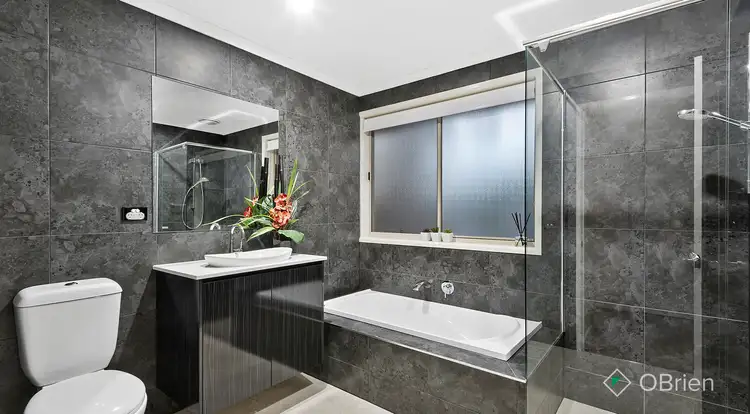 Sixth view of Homely house listing, 2 Belsize Court, Endeavour Hills VIC 3802
