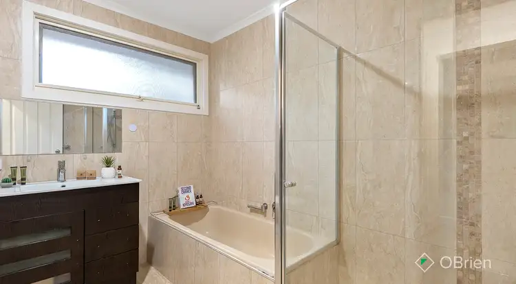 Sixth view of Homely house listing, 5 Granby Court, Endeavour Hills VIC 3802