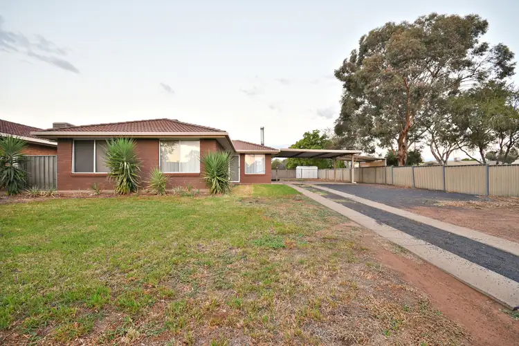 1 Bonner Crescent, Dubbo NSW 2830