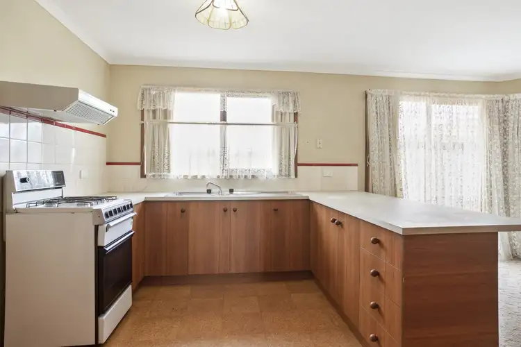 Second view of Homely unit listing, 4/5-7 Taylor Drive, Darley VIC 3340