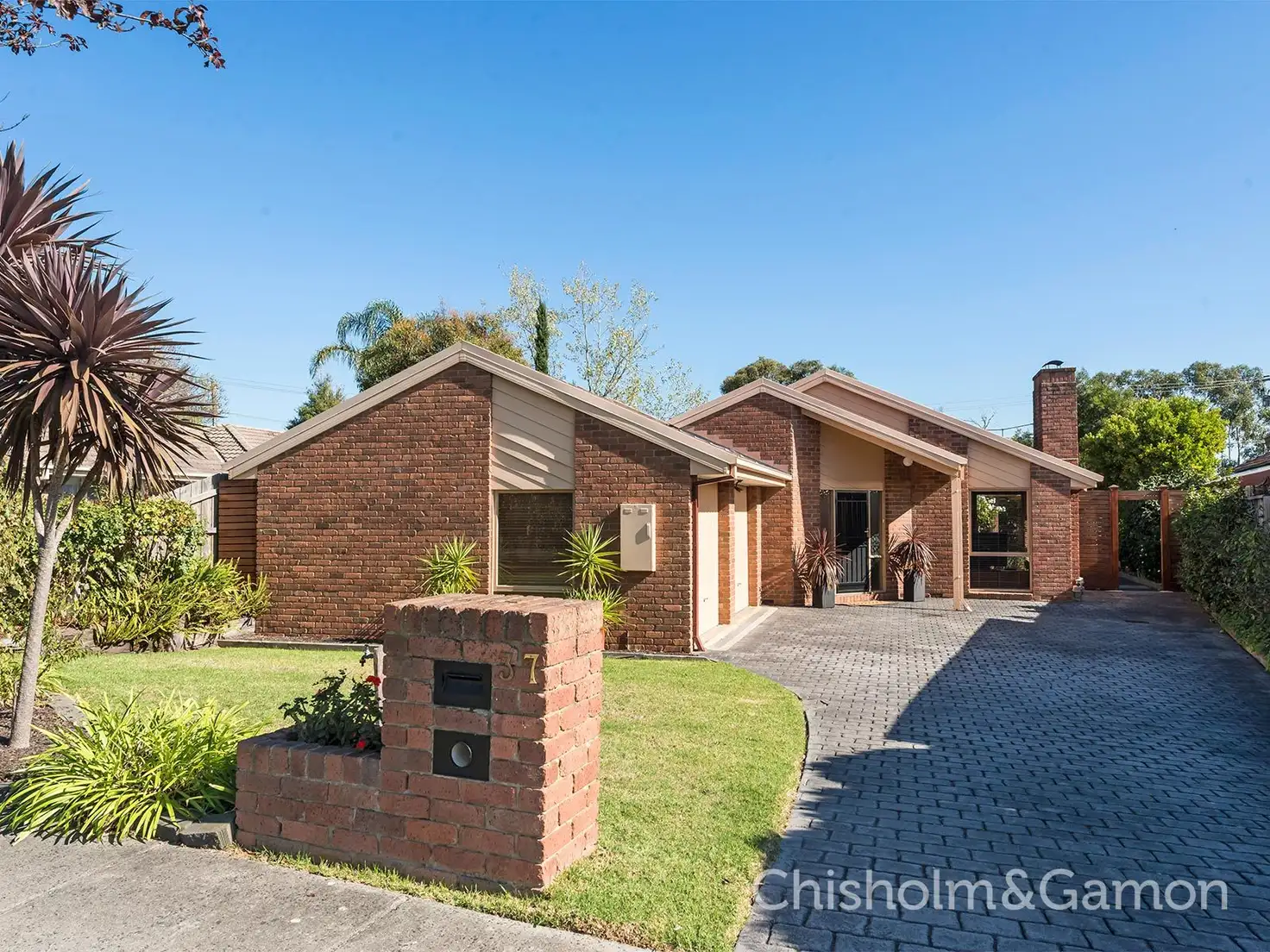 Main view of Homely house listing, 37 Bellfield Drive, Lysterfield VIC 3156