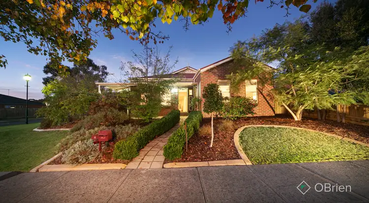 6 Thornley Drive, Berwick VIC 3806