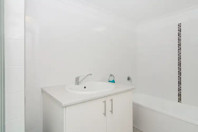 Fifth view of Homely unit listing, 15/8 Bunton Street, Scarborough QLD 4020