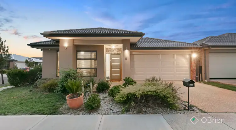 48 Selandra Boulevard, Clyde North VIC 3978