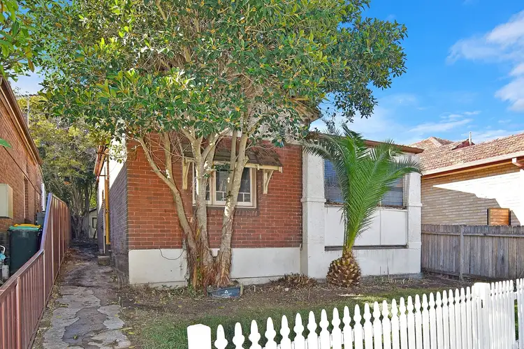 8 George Street, Burwood Heights NSW 2136