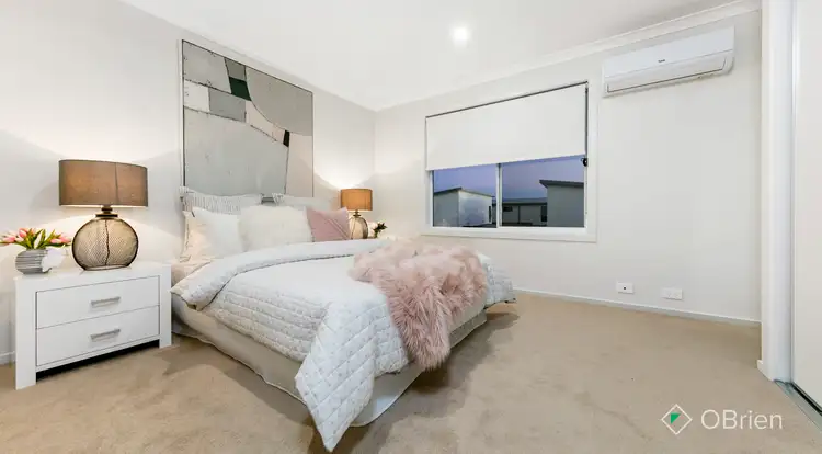 Fifth view of Homely house listing, 8 Debra Avenue, Pakenham VIC 3810