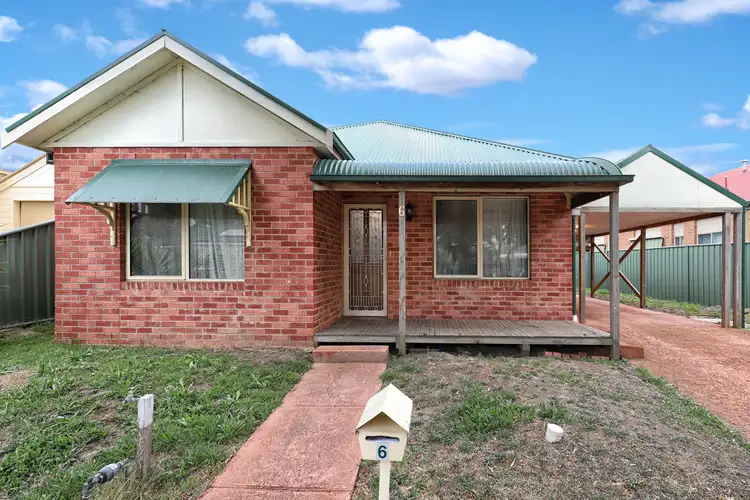 6 Kings Glen, Craigieburn VIC 3064