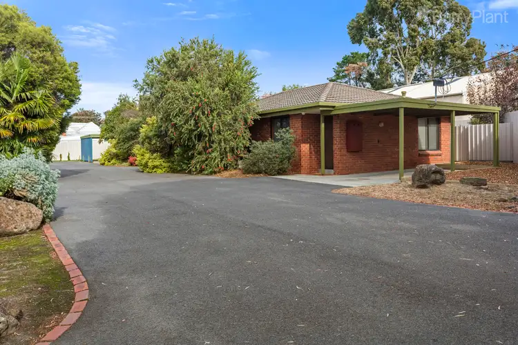 1/7 Minto Street, Quarry Hill VIC 3550