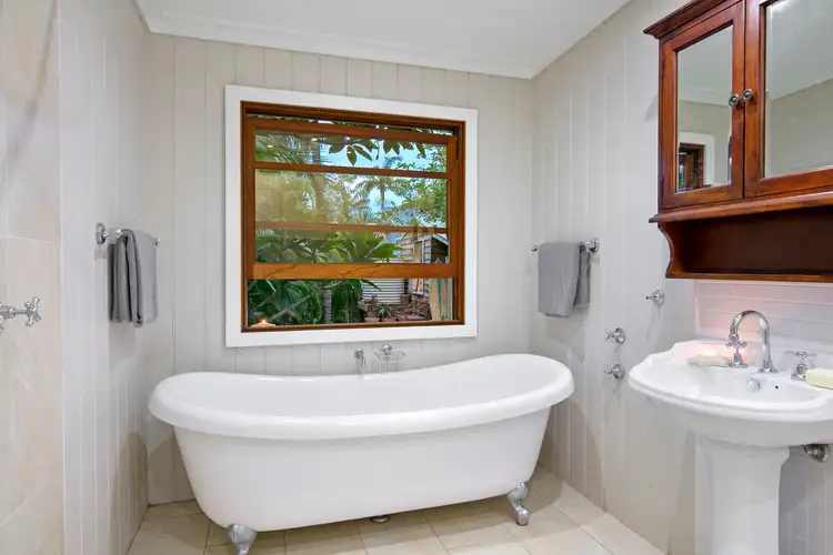 Fifth view of Homely house listing, 27 Soldiers Avenue, Freshwater NSW 2096