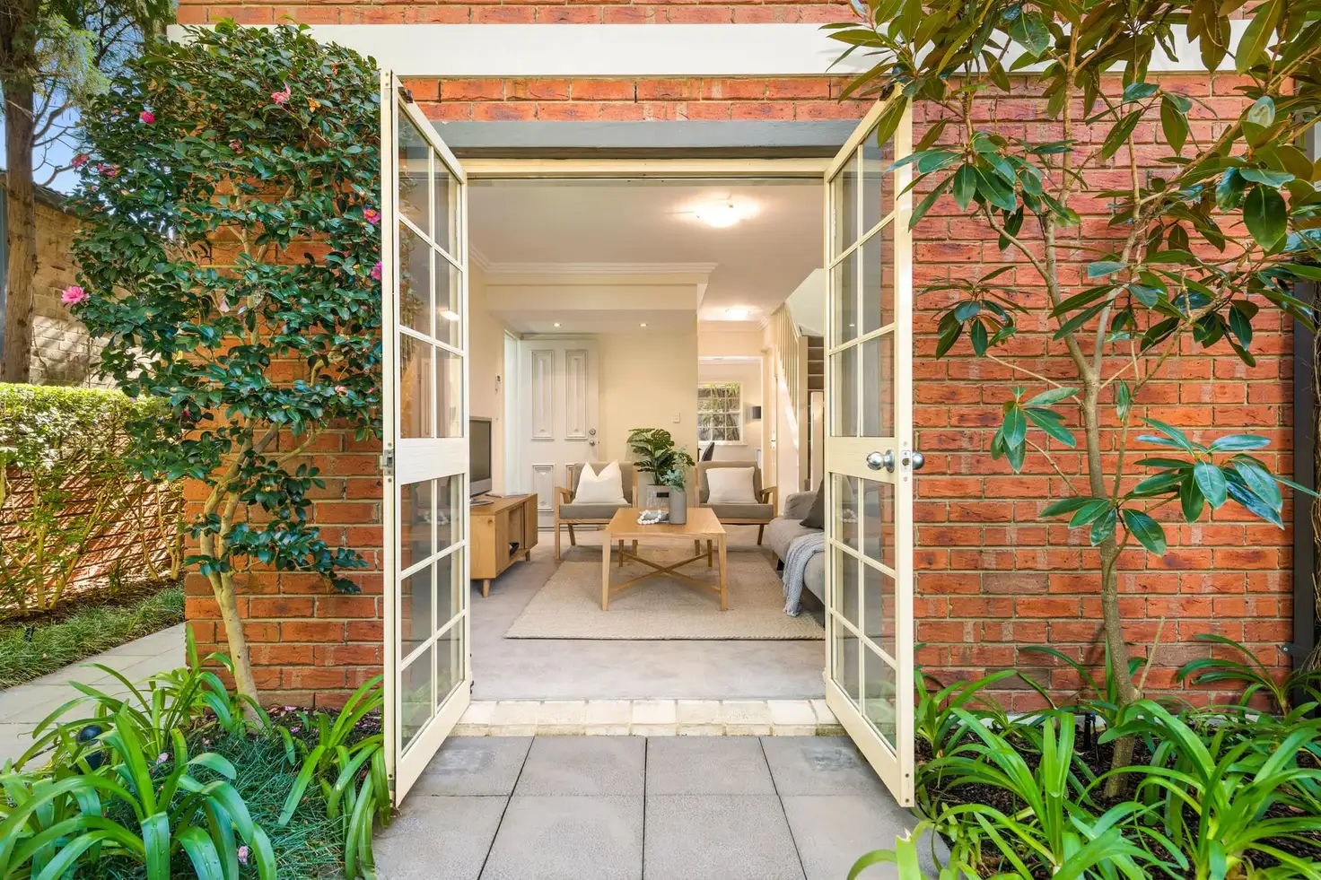 Main view of Homely townhouse listing, 1/42 Sutherland Street, Cremorne NSW 2090