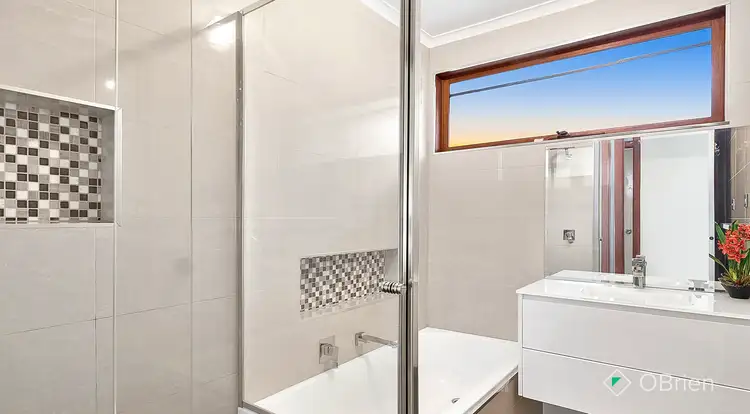 Sixth view of Homely house listing, 27 Crossdale Rise, Endeavour Hills VIC 3802