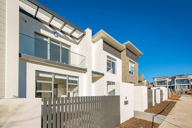 10 Isherwood Street, Weston ACT 2611