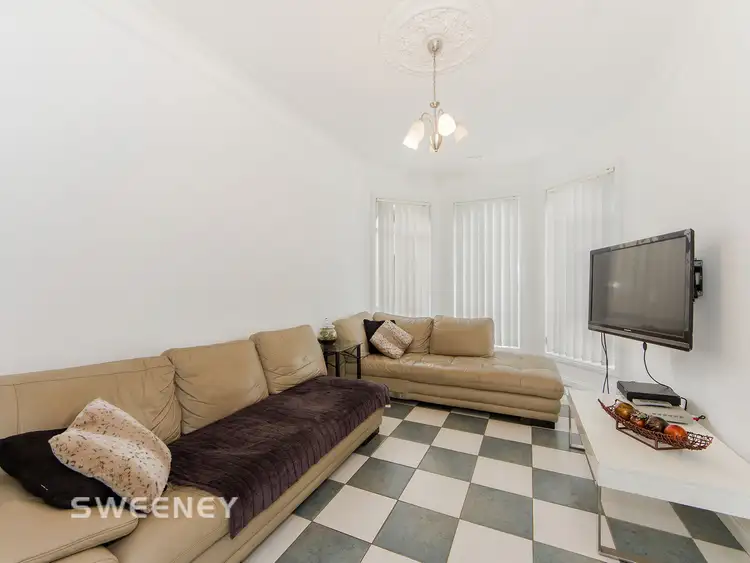 Second view of Homely unit listing, 3/29 Leslie Street, St Albans VIC 3021