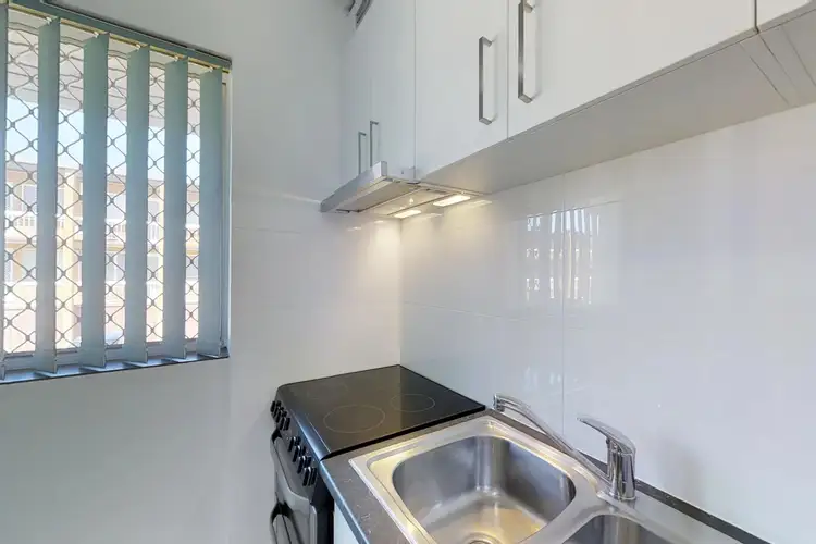 Sixth view of Homely unit listing, 8/20 Trinculo Place, Queanbeyan NSW 2620