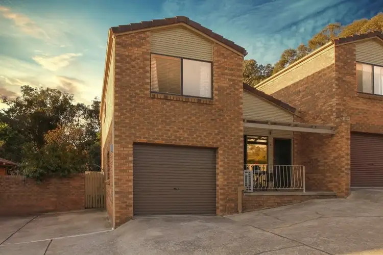 2/9 Hybon Avenue, Queanbeyan NSW 2620