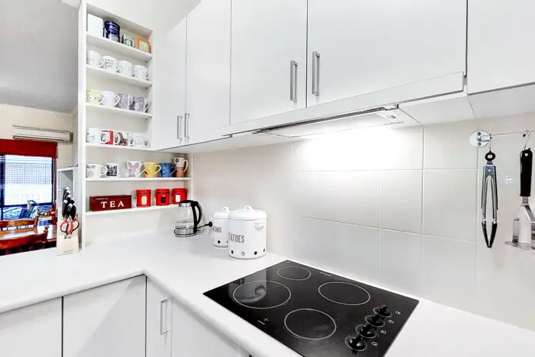 Fifth view of Homely townhouse listing, 2/9 Hybon Avenue, Queanbeyan NSW 2620
