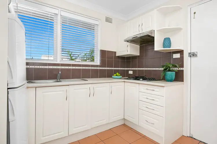 Fourth view of Homely unit listing, 15/1 Hawkesbury Avenue, Dee Why NSW 2099