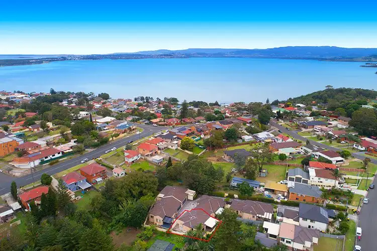 3/59A Ranchby Avenue, Lake Heights NSW 2502