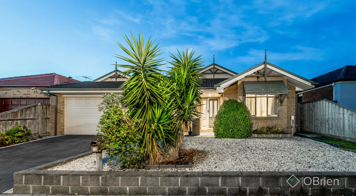 Main view of Homely house listing, 10 Pepperbush Circuit, Cranbourne VIC 3977