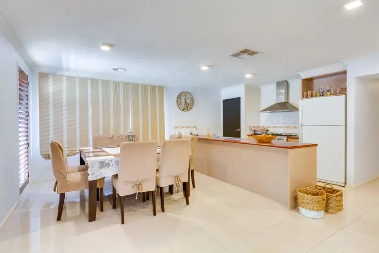 Fourth view of Homely house listing, 7 Kunuka Circuit, Caroline Springs VIC 3023